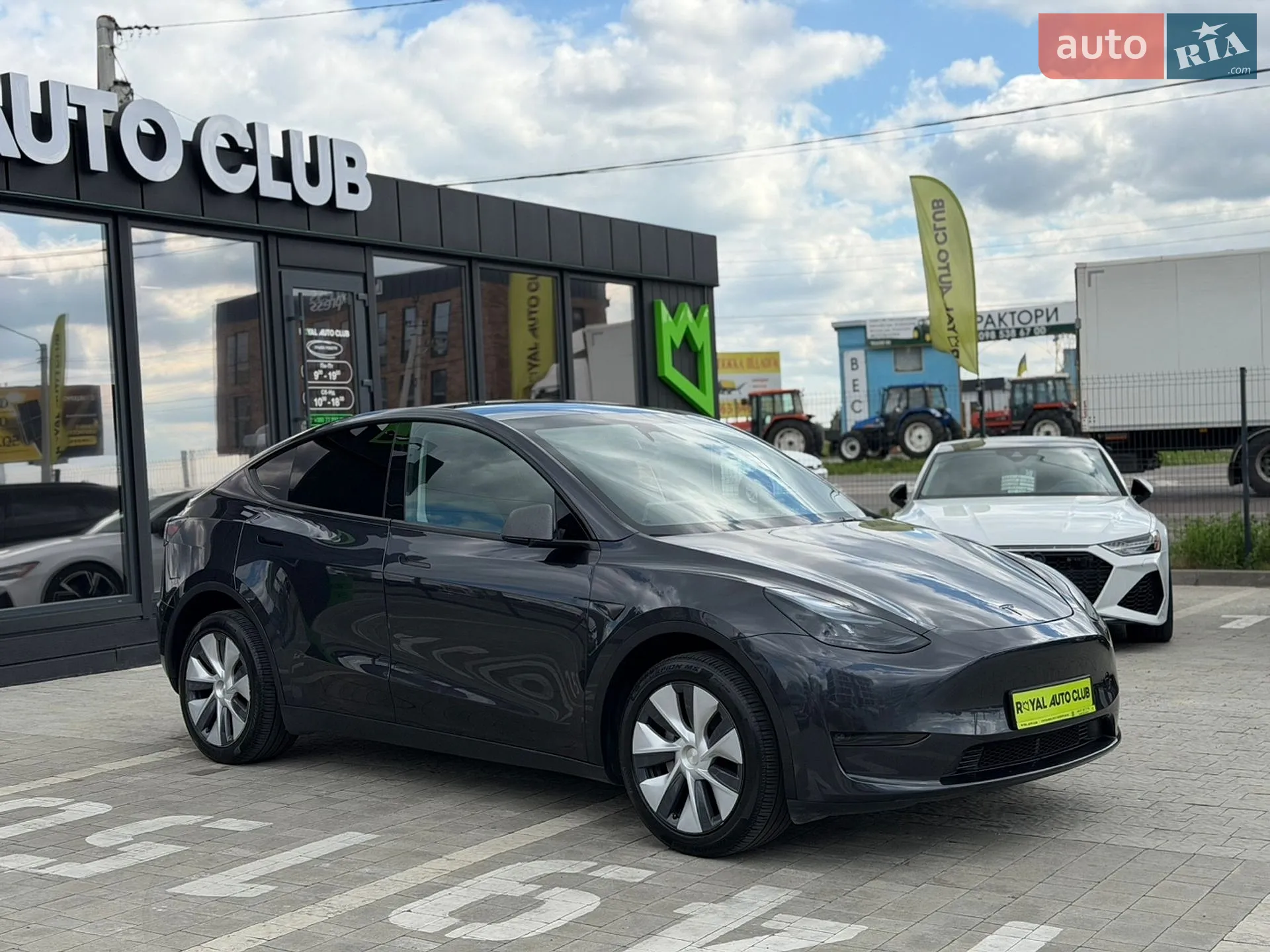 2024 Tesla Model Y - мініатюра 3
