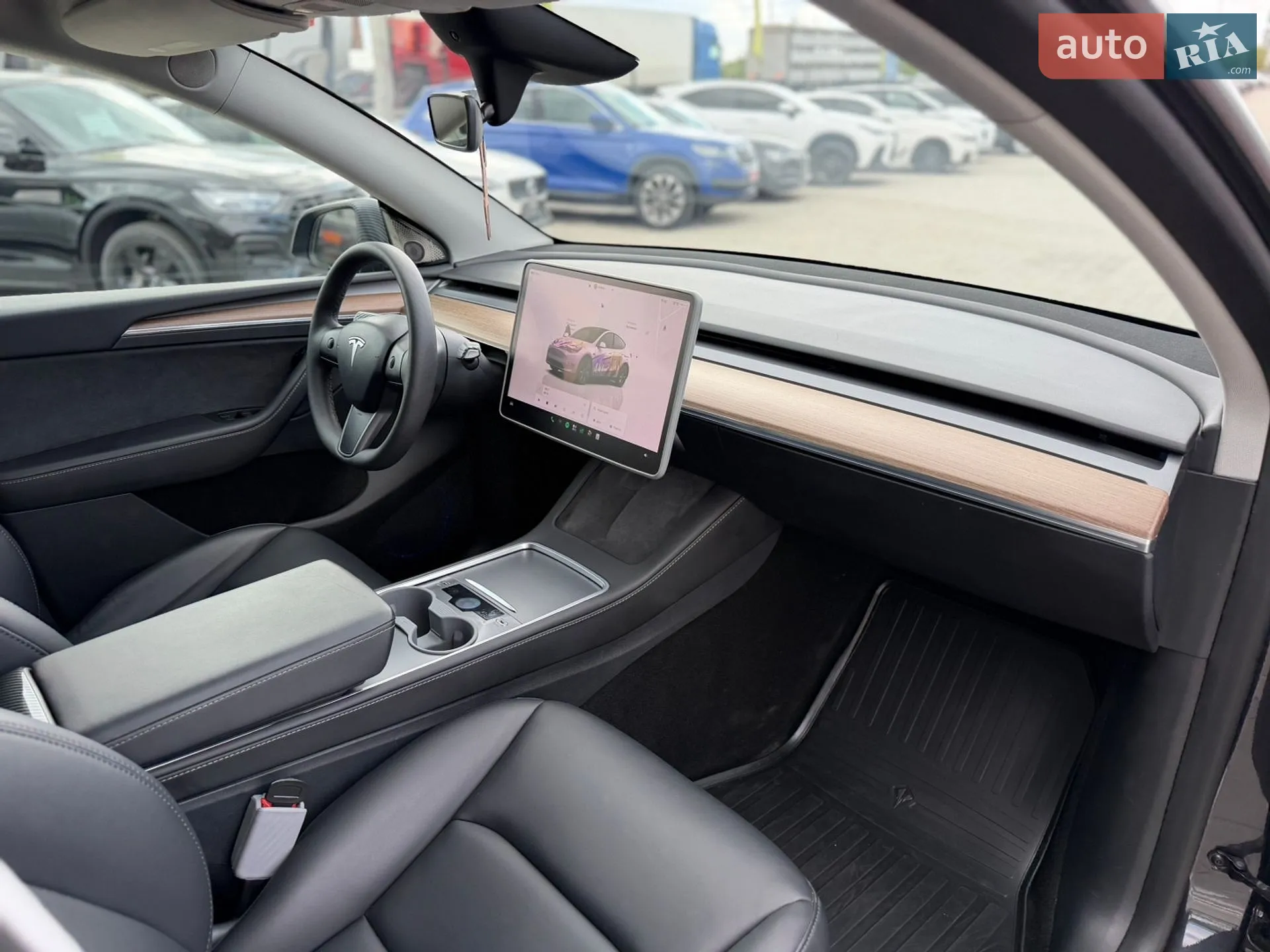 2024 Tesla Model Y - мініатюра 28
