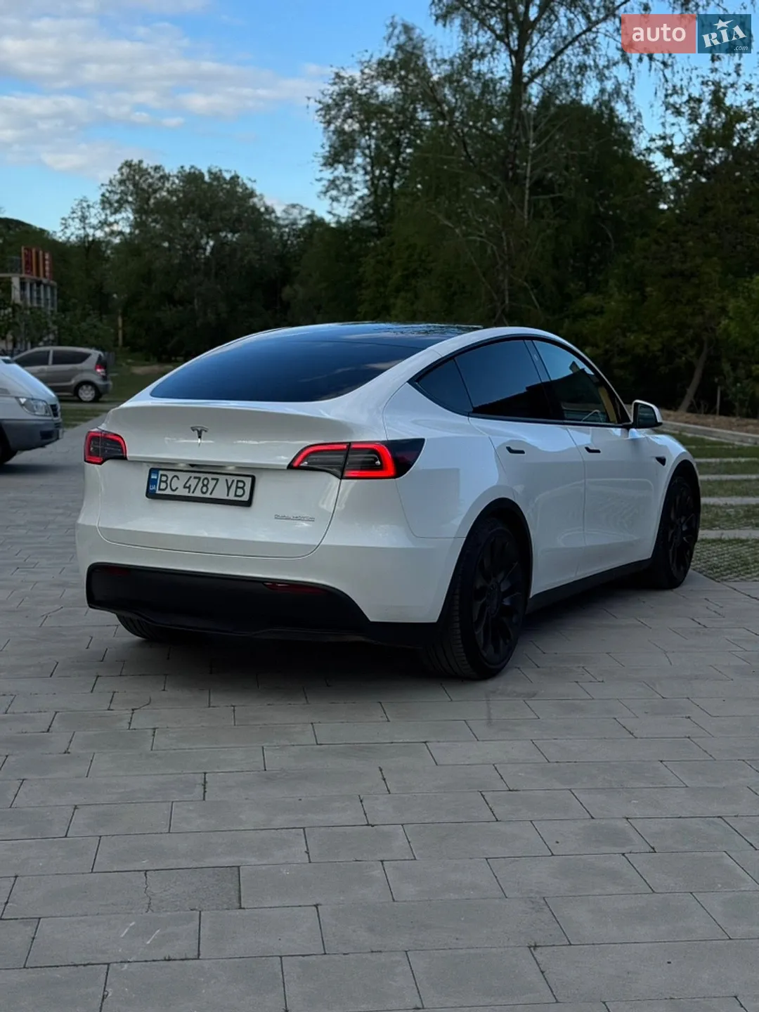 2022 Tesla Model Y - мініатюра 12