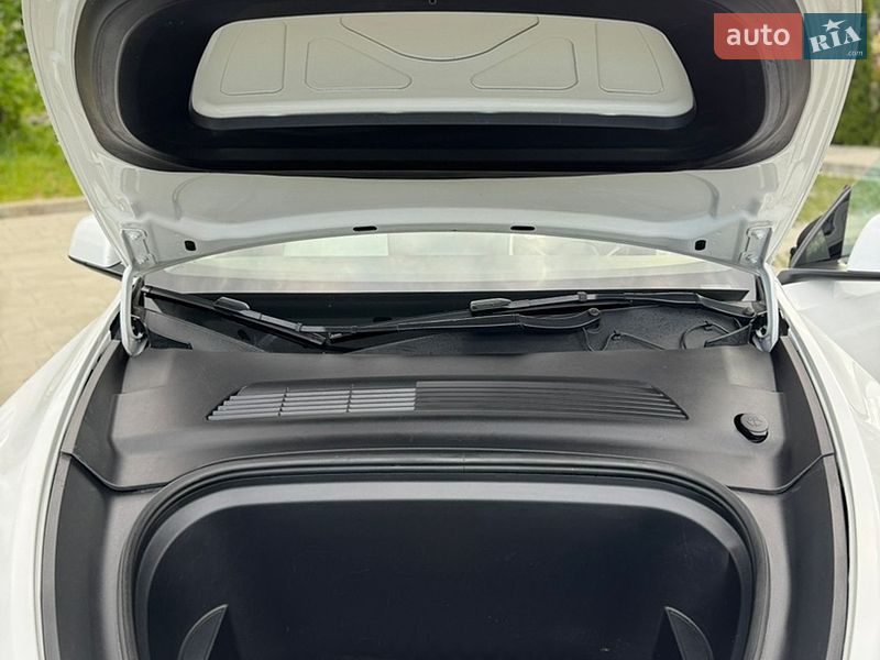 Внедорожник / Кроссовер Tesla Model Y 2022 в Самборе