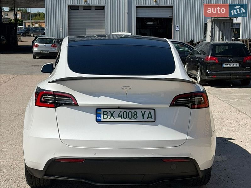 Позашляховик / Кросовер Tesla Model Y 2020 в Житомирі