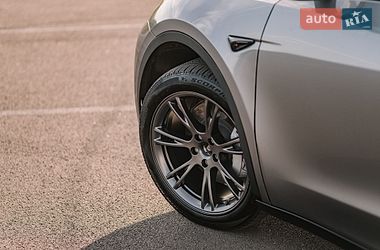 Позашляховик / Кросовер Tesla Model Y 2024 в Києві фото 16 Позашляховик / Кросовер Tesla Model Y 2024 в Києві