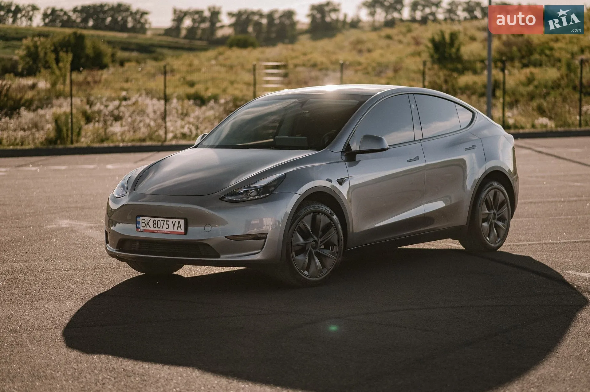 2024 Tesla Model Y - мініатюра 17
