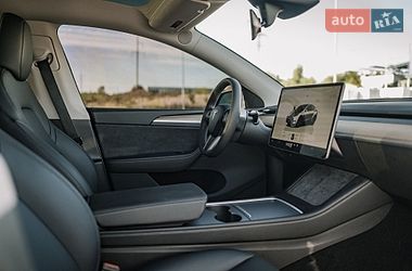 Позашляховик / Кросовер Tesla Model Y 2024 в Києві фото 61 Позашляховик / Кросовер Tesla Model Y 2024 в Києві
