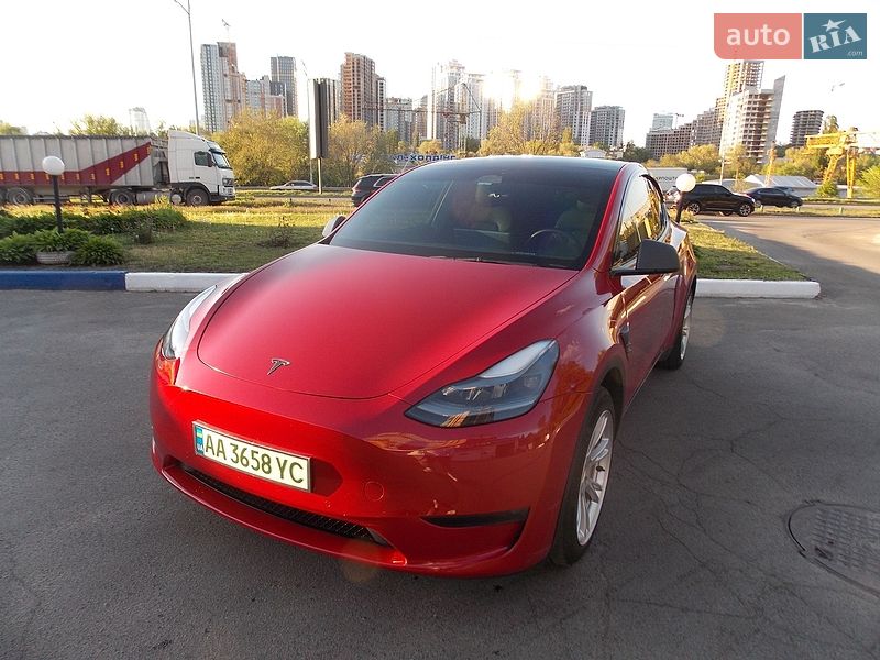 Tesla Model Y 2022