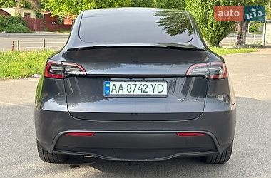 Позашляховик / Кросовер Tesla Model Y 2024 в Києві