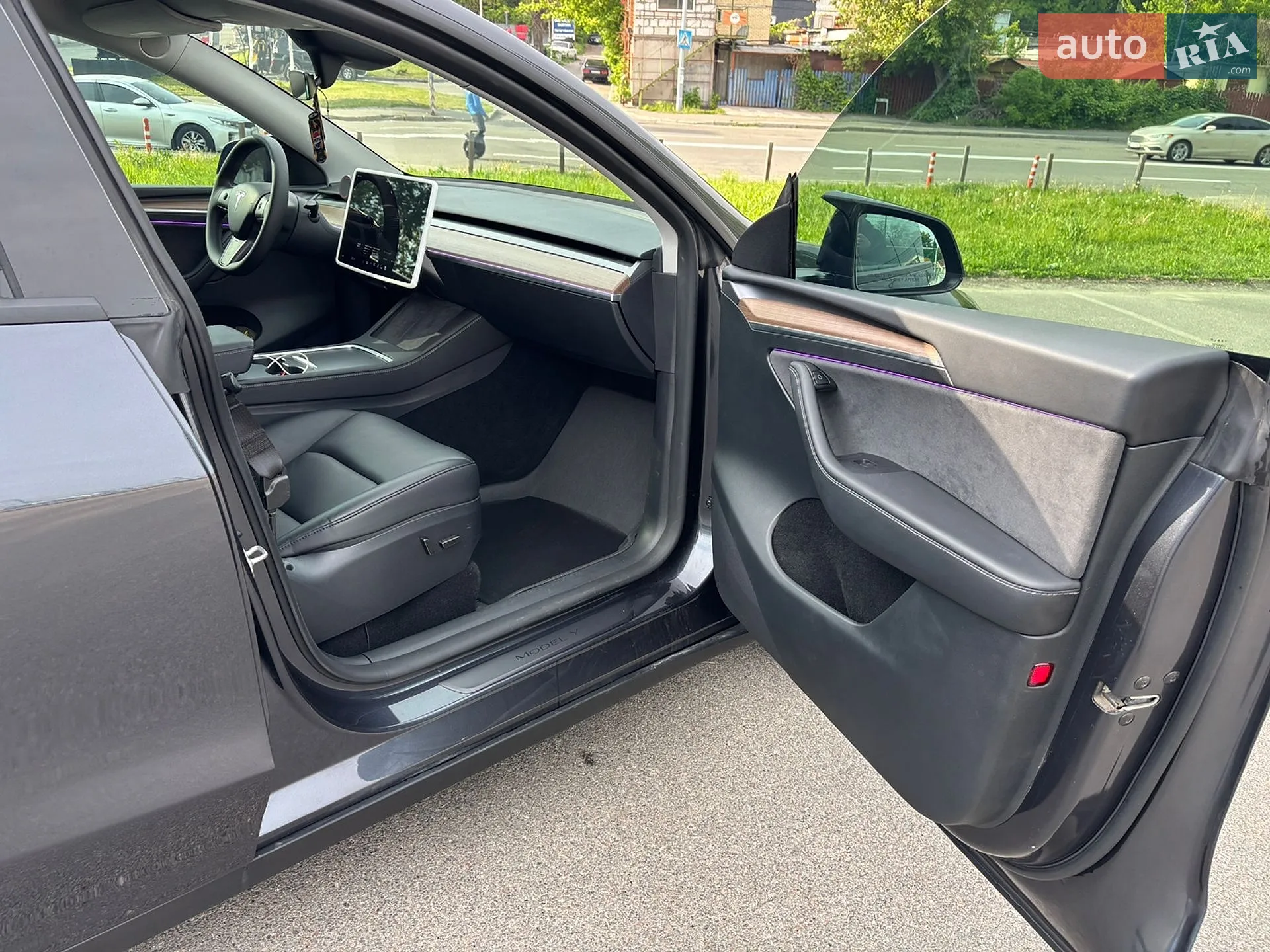 2024 Tesla Model Y - мініатюра 18
