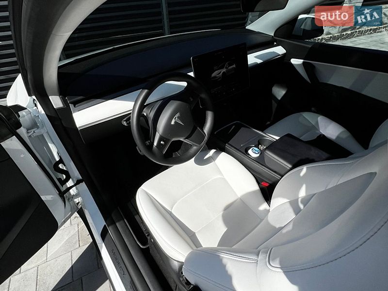 Внедорожник / Кроссовер Tesla Model Y 2022 в Житомире