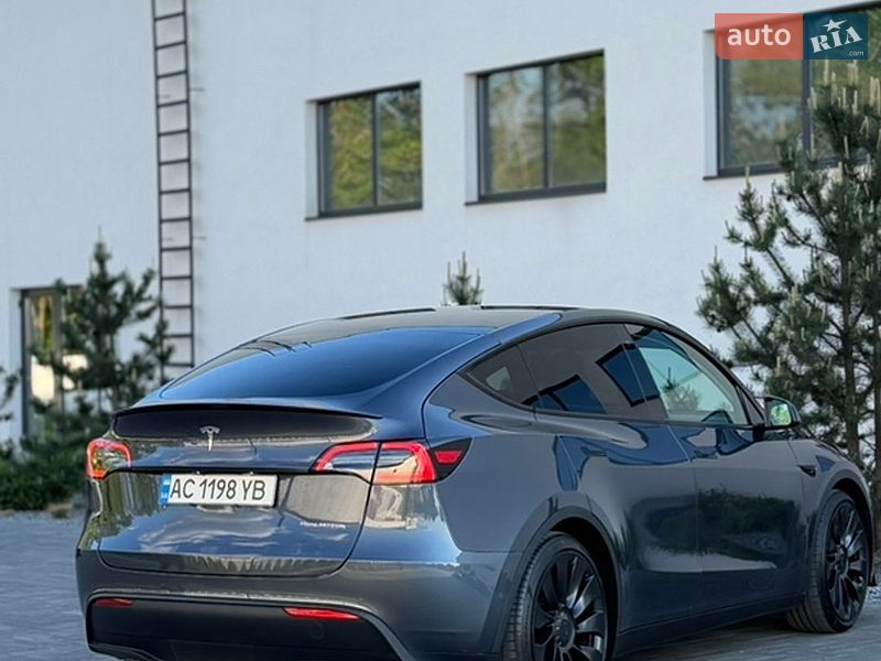 Внедорожник / Кроссовер Tesla Model Y 2022 в Луцке