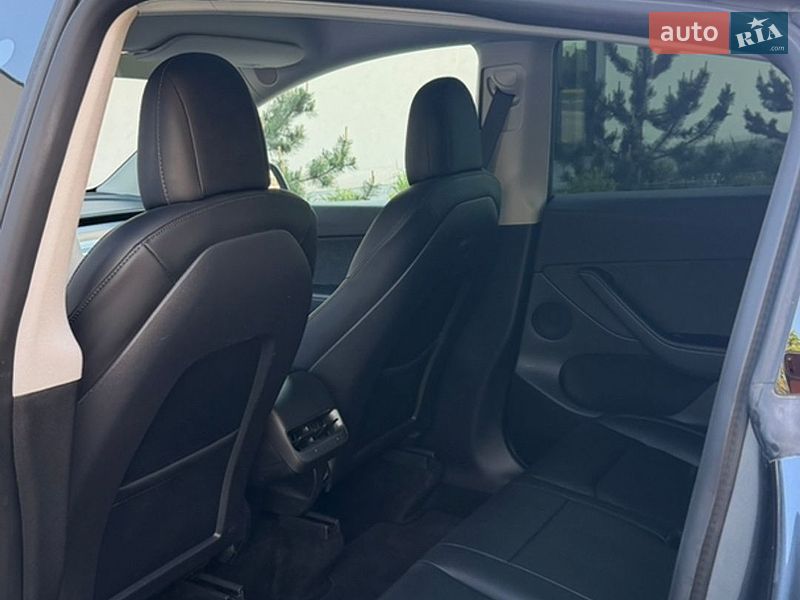 Внедорожник / Кроссовер Tesla Model Y 2022 в Луцке