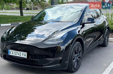 Позашляховик / Кросовер Tesla Model Y 2024 в Харкові