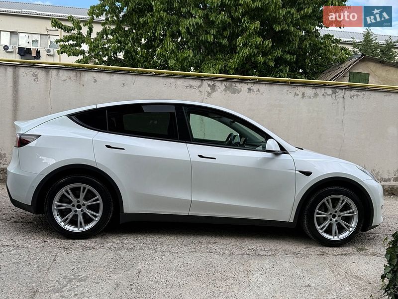 Внедорожник / Кроссовер Tesla Model Y 2021 в Одессе