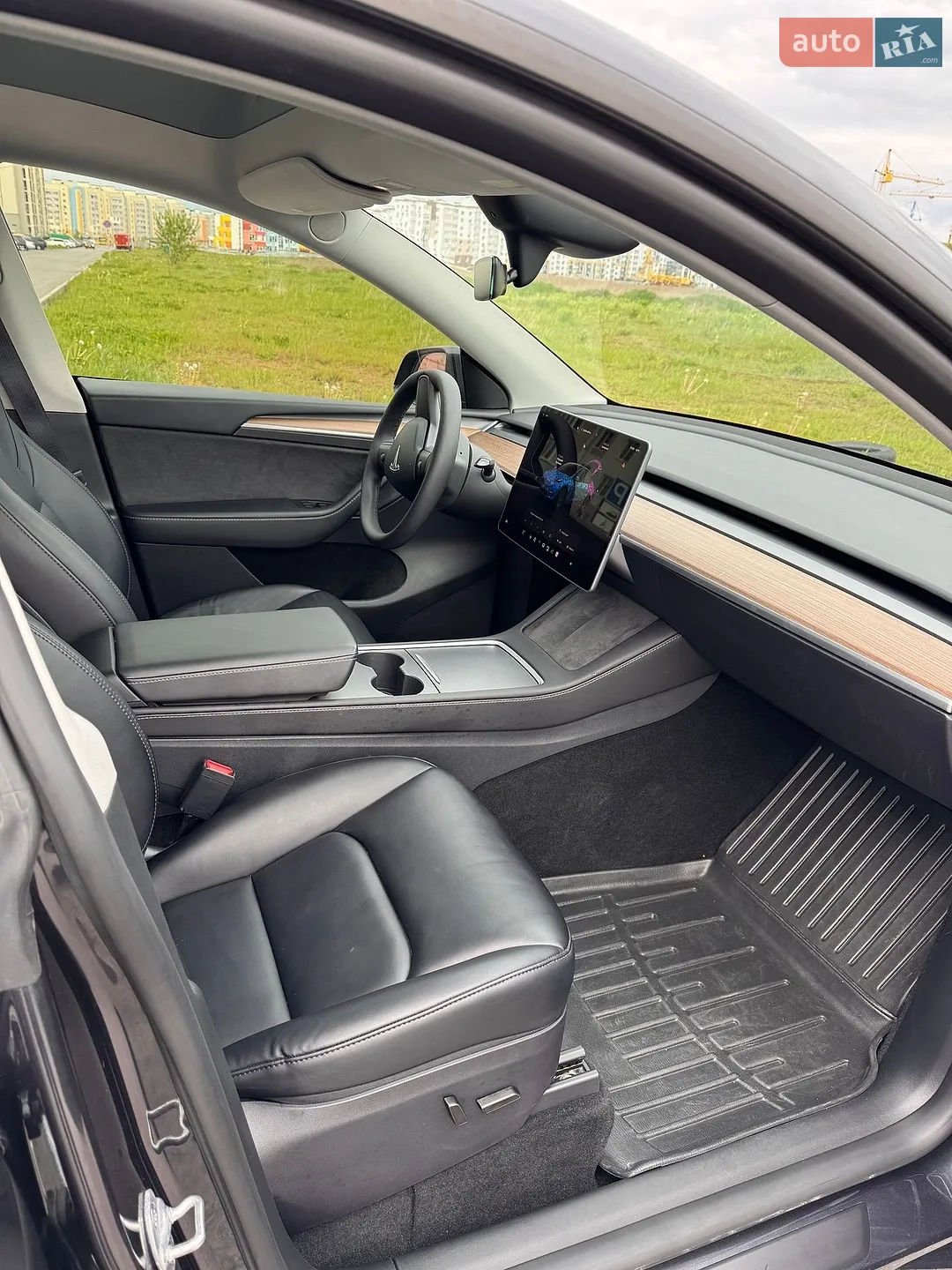 2024 Tesla Model Y - мініатюра 27