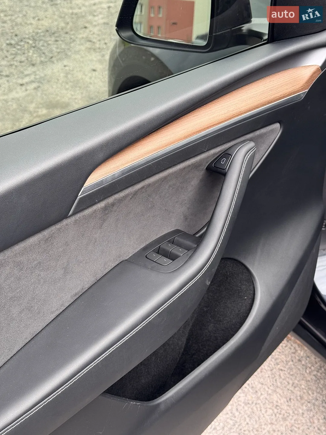 2024 Tesla Model Y - мініатюра 44