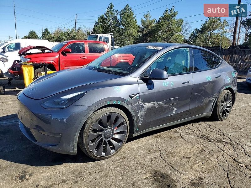 Tesla Model Y 2023