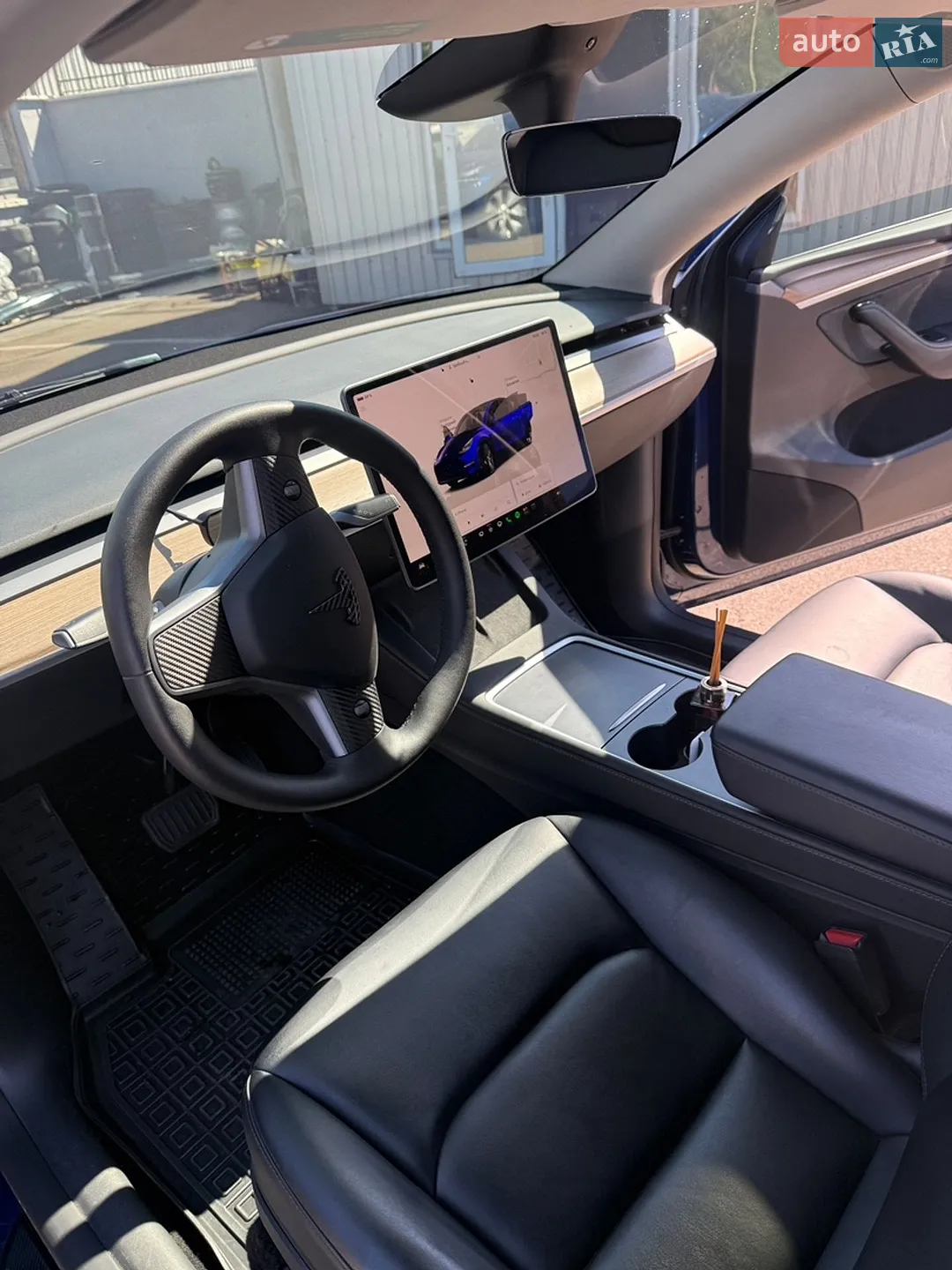 2023 Tesla Model Y - мініатюра 19