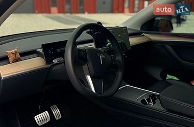 Позашляховик / Кросовер Tesla Model Y 2022 в Львові