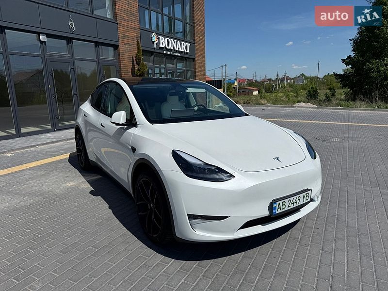 Позашляховик / Кросовер Tesla Model Y 2024 в Вінниці фото 4 Позашляховик / Кросовер Tesla Model Y 2024 в Вінниці
