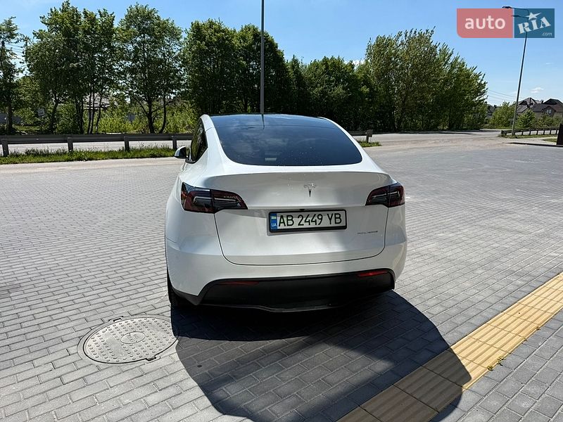Позашляховик / Кросовер Tesla Model Y 2024 в Вінниці фото 13 Позашляховик / Кросовер Tesla Model Y 2024 в Вінниці