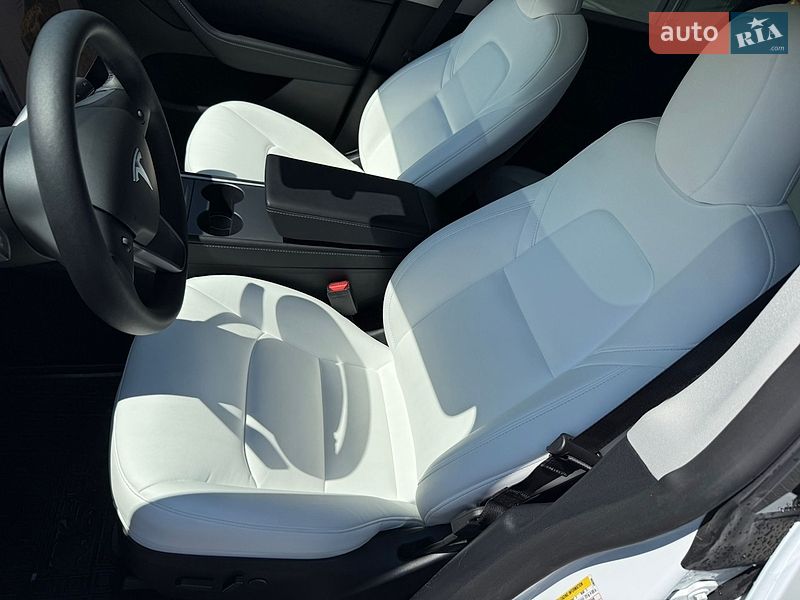 Позашляховик / Кросовер Tesla Model Y 2024 в Вінниці фото 22 Позашляховик / Кросовер Tesla Model Y 2024 в Вінниці