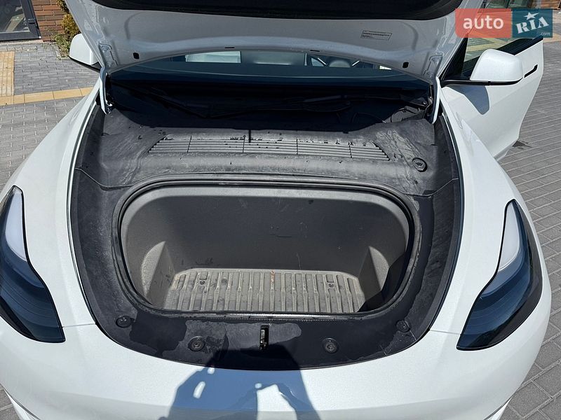 Позашляховик / Кросовер Tesla Model Y 2024 в Вінниці фото 48 Позашляховик / Кросовер Tesla Model Y 2024 в Вінниці