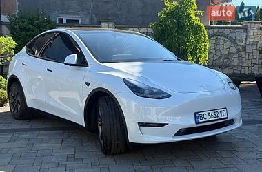 Внедорожник / Кроссовер Tesla Model Y 2024 в Львове