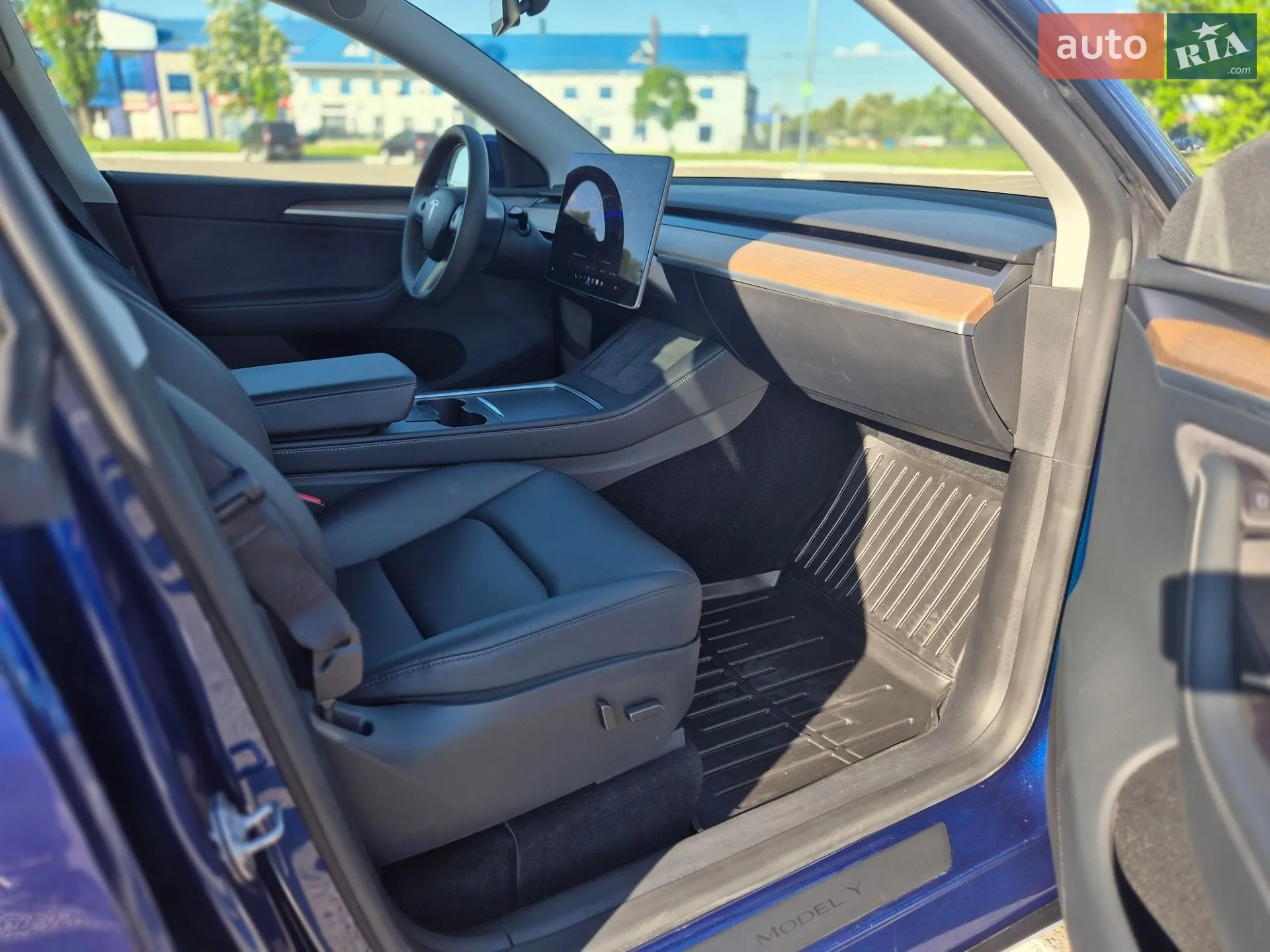 2024 Tesla Model Y - мініатюра 14