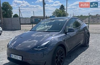 Внедорожник / Кроссовер Tesla Model Y 2022 в Ровно