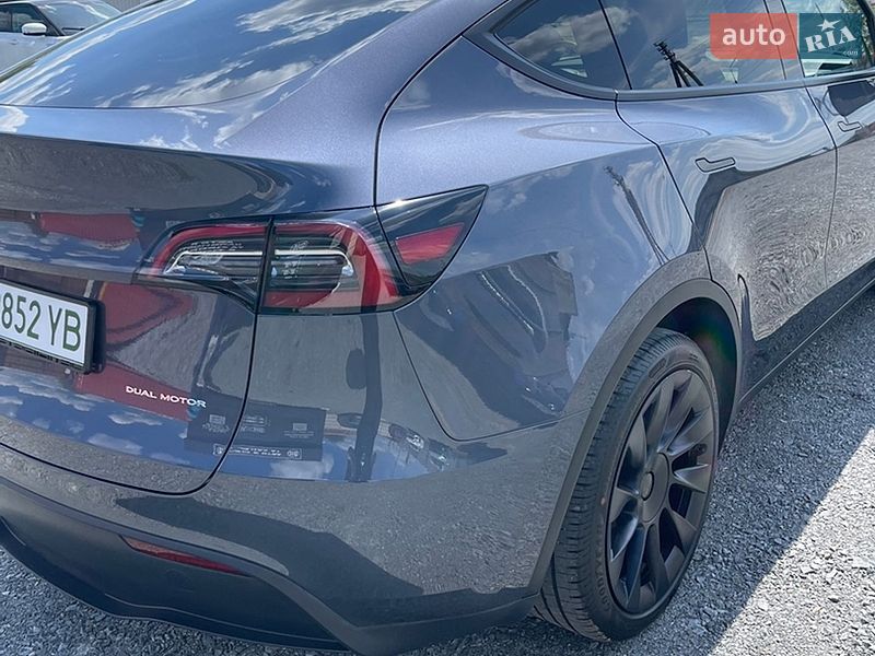 Внедорожник / Кроссовер Tesla Model Y 2022 в Ровно