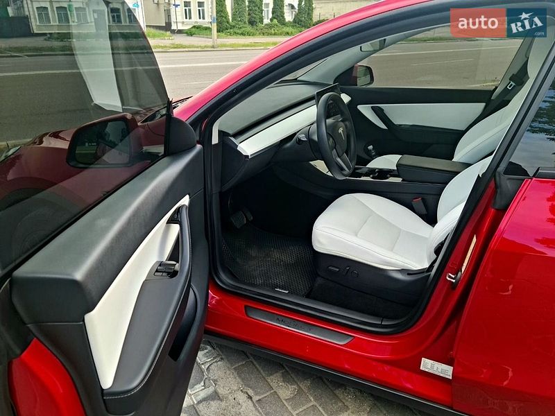 Позашляховик / Кросовер Tesla Model Y 2020 в Харкові
