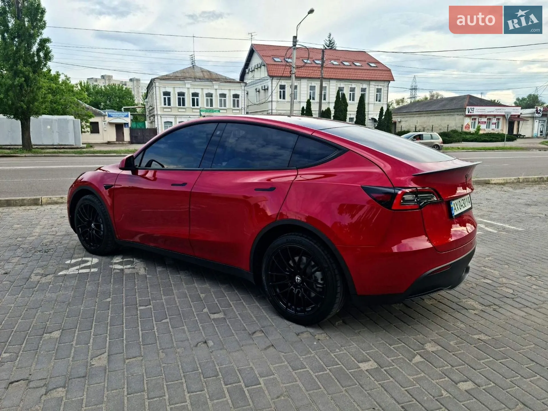 2020 Tesla Model Y - мініатюра 3