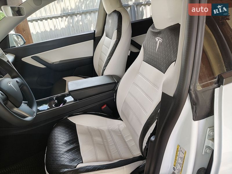 Внедорожник / Кроссовер Tesla Model Y 2020 в Львове фото 3 Внедорожник / Кроссовер Tesla Model Y 2020 в Львове