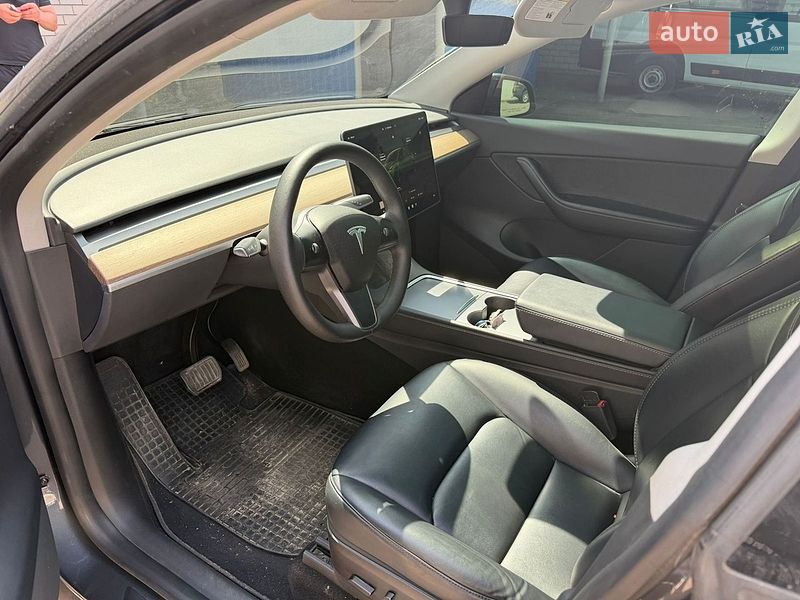 Позашляховик / Кросовер Tesla Model Y 2022 в Рівному