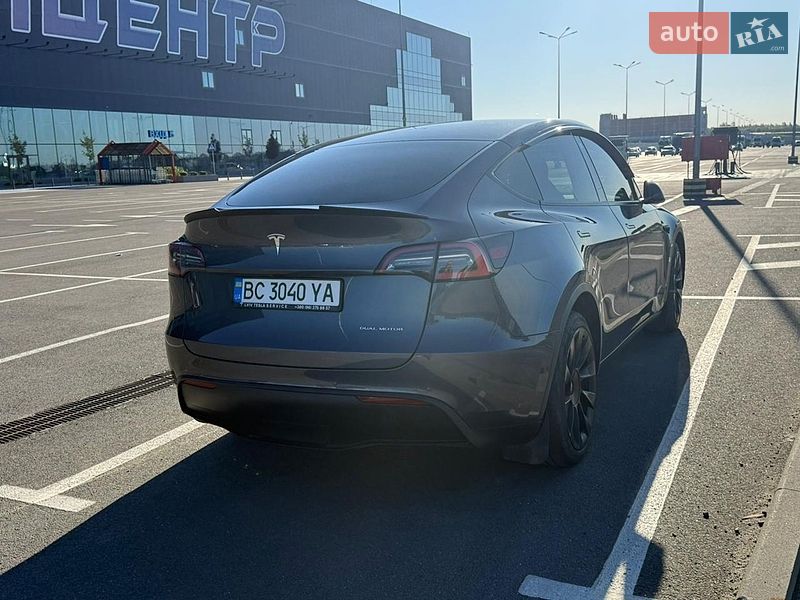Позашляховик / Кросовер Tesla Model Y 2021 в Львові