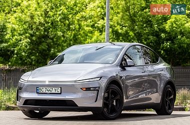 Внедорожник / Кроссовер Tesla Model Y 2025 в Львове