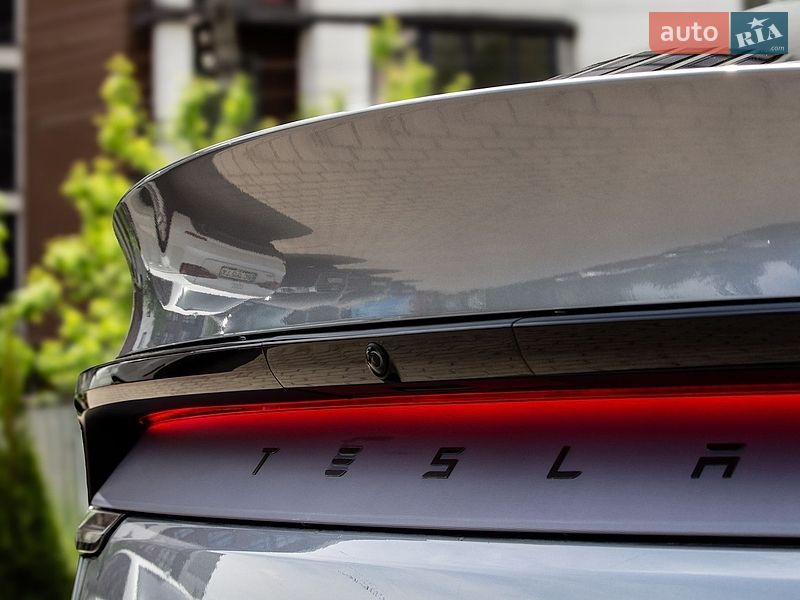 Внедорожник / Кроссовер Tesla Model Y 2025 в Львове