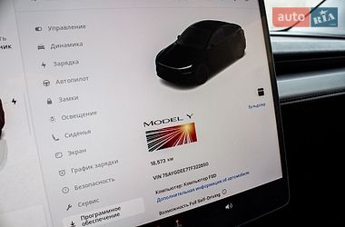 Внедорожник / Кроссовер Tesla Model Y 2025 в Львове