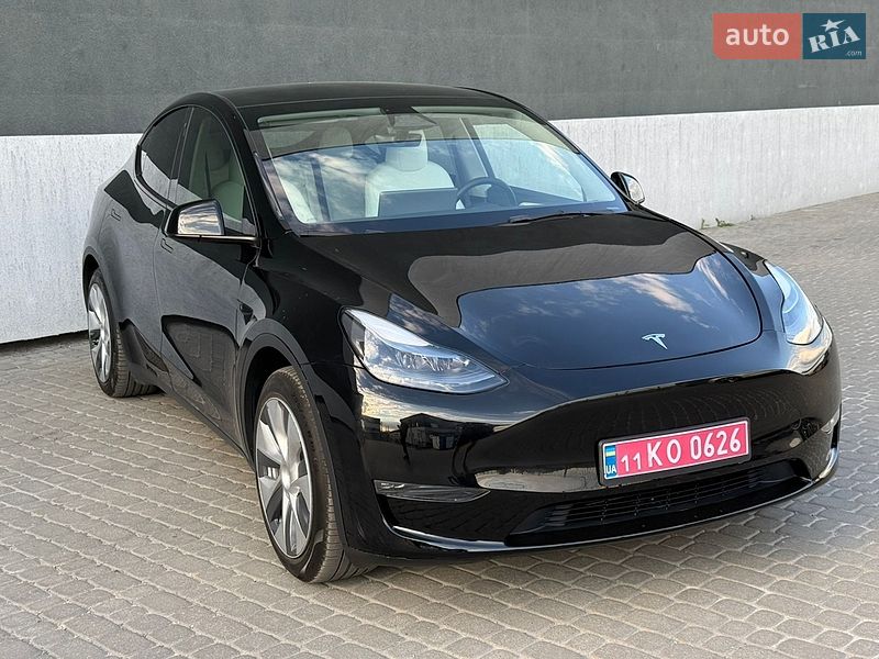 Позашляховик / Кросовер Tesla Model Y 2023 в Тернополі