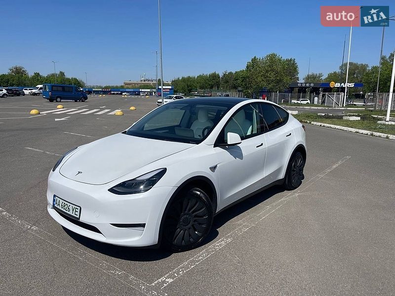 Tesla Model Y 2022