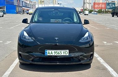 Внедорожник / Кроссовер Tesla Model Y 2024 в Киеве