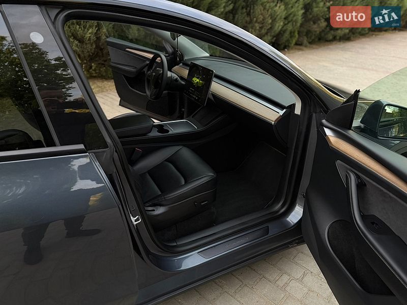 Внедорожник / Кроссовер Tesla Model Y 2022 в Самборе