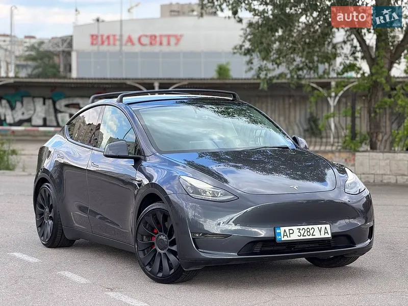 Tesla Model Y