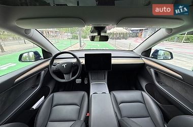 Внедорожник / Кроссовер Tesla Model Y 2023 в Киеве