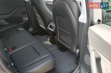 Внедорожник / Кроссовер Tesla Model Y 2025 в Киеве