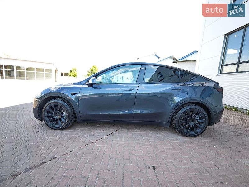 Внедорожник / Кроссовер Tesla Model Y 2021 в Ровно