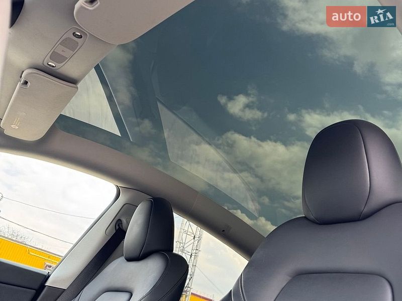 Внедорожник / Кроссовер Tesla Model Y 2023 в Хмельницком