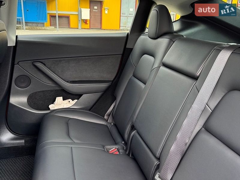 Внедорожник / Кроссовер Tesla Model Y 2023 в Хмельницком