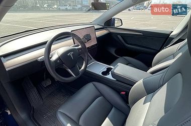 Позашляховик / Кросовер Tesla Model Y 2023 в Києві фото 9 Позашляховик / Кросовер Tesla Model Y 2023 в Києві