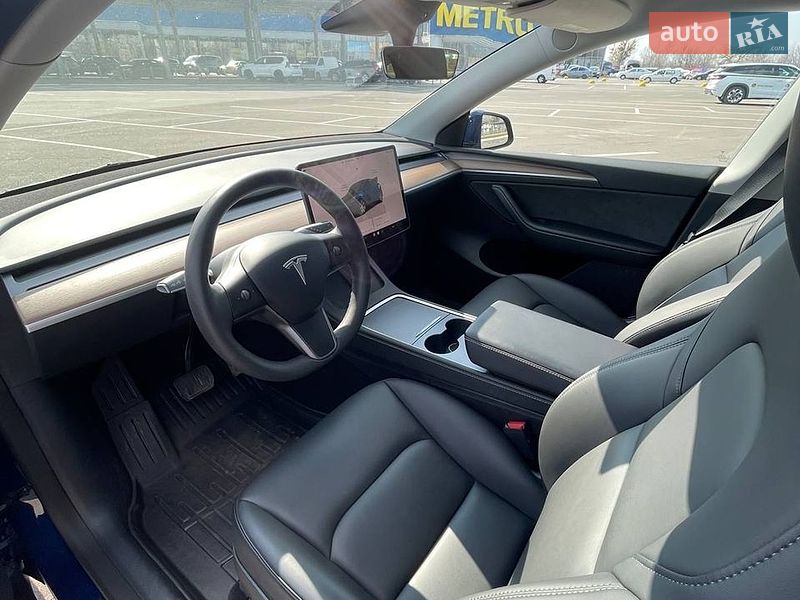Позашляховик / Кросовер Tesla Model Y 2023 в Києві фото 9 Позашляховик / Кросовер Tesla Model Y 2023 в Києві