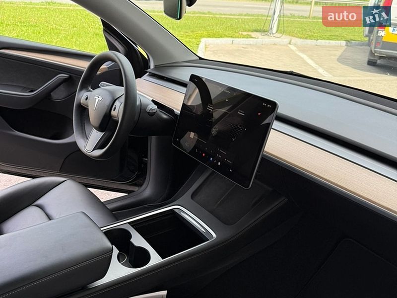 Внедорожник / Кроссовер Tesla Model Y 2023 в Днепре фото 25 Внедорожник / Кроссовер Tesla Model Y 2023 в Днепре